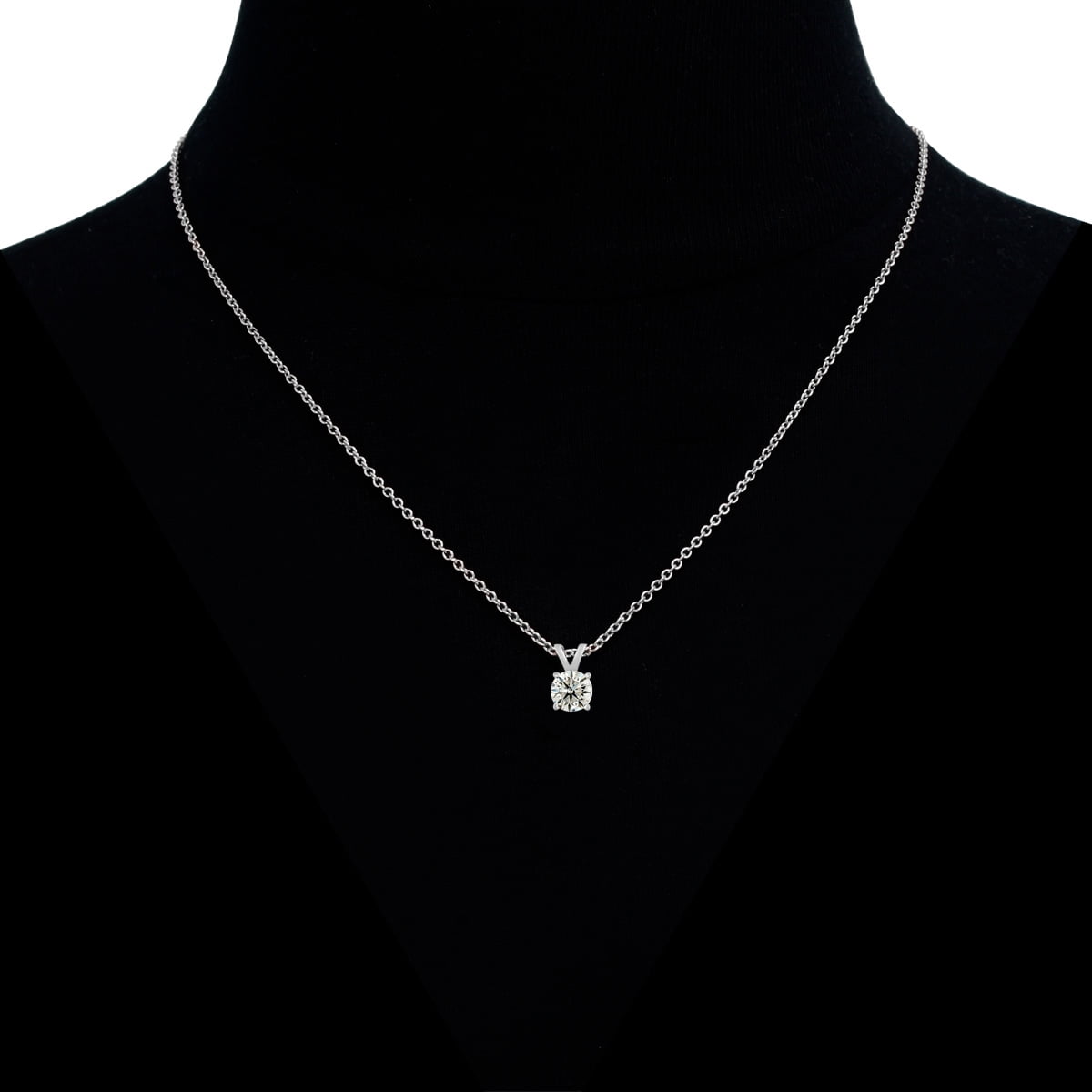 Buy Diamond Pendant Sets Online In India At Best Prices | Tata CLiQ